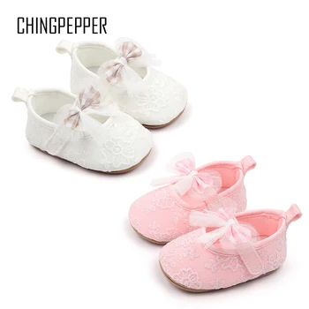 Брендовая обувь для новорожденных девочек, обувь для новорожденных с милым бантом, кроссовки для малышей с вышивкой, балетки на мягкой резиновой подошве для детей 1 года